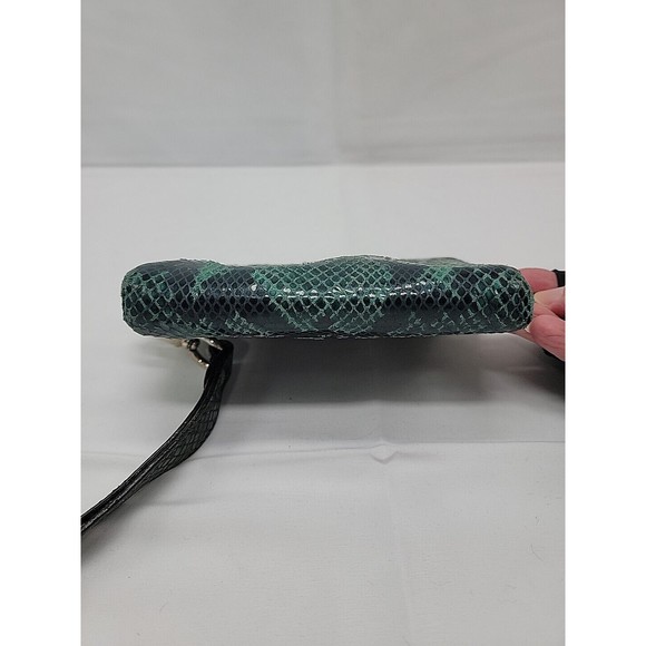 Kate Spade Pouch Wristlet Embossed Python Pattern Green Leather 6x4.5 - Picture 6 of 6